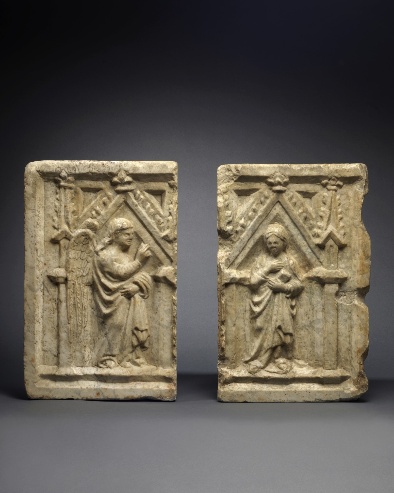 A Pair of Reliefs with the Angel Gabriel and Virgin of the Annunciation, Pisan Master, employee of L